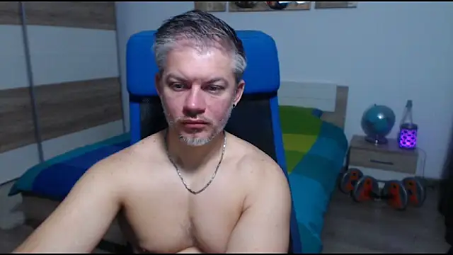 RobbyShawz online show from October 2025 05:33:01 AM