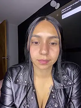 Snapshot of Lorena__ chatting on October 2025 10:15:01 PM Lorena online show from October 2025 10:15:01 PM