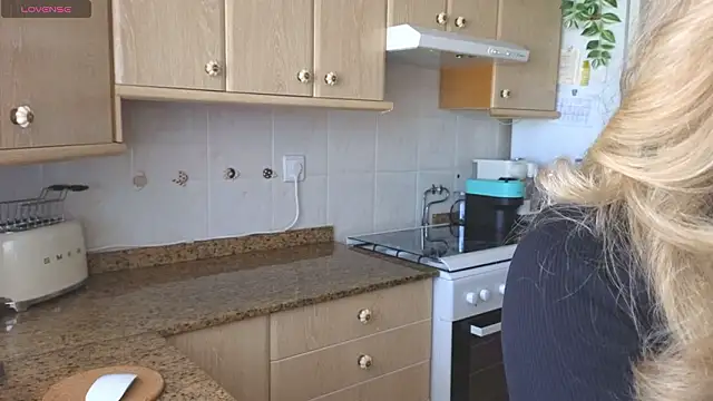 Lunamix online show from February 2026 12:34:01 PM