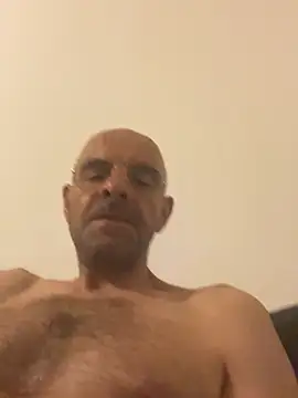 Snapshot of slim1976006 chatting on June 2026 01:06:01 AM slim1976006 online show from June 2026 01:06:01 AM