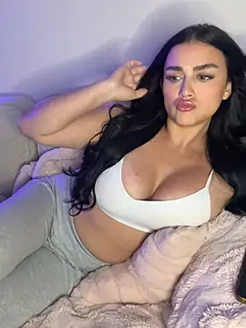 Celinaax online show from July 2026 04:49:02 AM