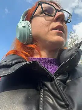 Nikky Divine online show from March 2026 02:11:02 PM