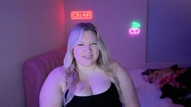 PiggyRose online show from January 2026 01:30:01 AM