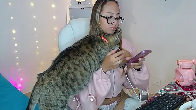 Gabi morales online show from November 2025 06:36:02 AM