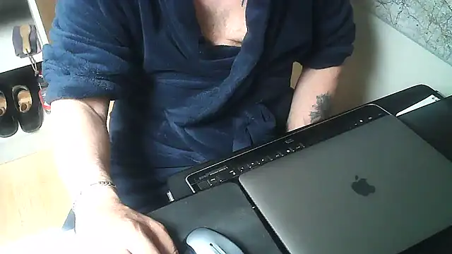 Snapshot of DUDURA@xh chatting on March 2026 10:29:01 AM DUDURAxh online show from March 2026 10:29:01 AM