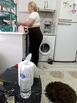 Snapshot of matbazell chatting on February 2026 02:22:02 PM matbazell online show from February 2026 02:22:02 PM