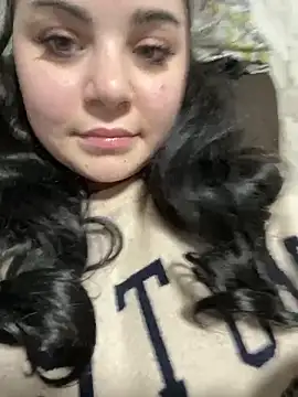 BustyMadison online show from January 2025 07:00:02 PM