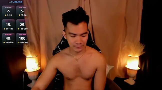 000batman000 online show from February 2025 01:36:02 AM