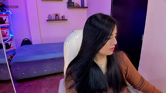 Catalinaa martinez online show from December 2024 08:18:02 PM