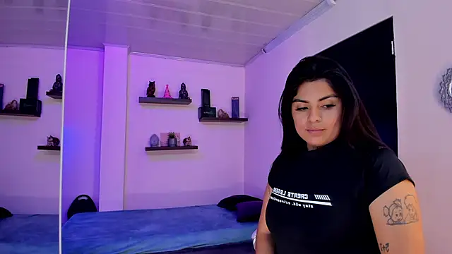 Catalinaa martinez online show from December 2024 08:25:02 PM