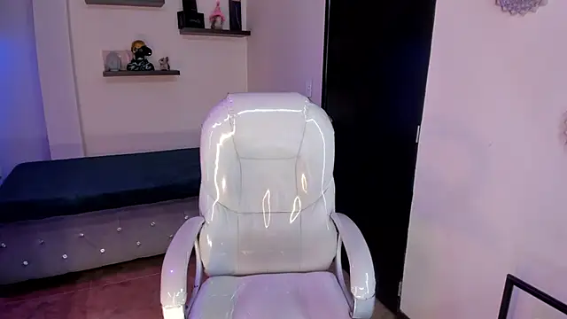 Catalinaa martinez online show from February 2025 07:27:02 PM