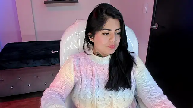 Catalinaa martinez online show from February 2025 09:13:02 PM