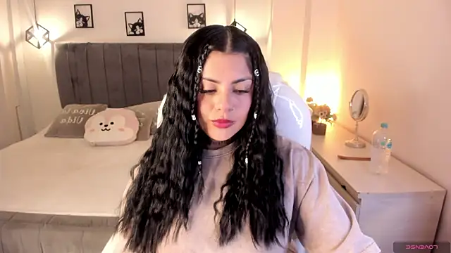 Catalinaa martinez online show from September 2025 02:57:01 AM