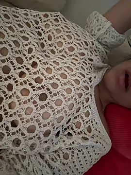 Prettylilgirll online show from July 2026 05:30:02 PM