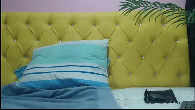 Snapshot of oso_dirty_ chatting on December 2024 05:42:01 PM oso dirty  online show from December 2024 05:42:01 PM