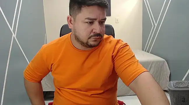 Snapshot of oso_dirty_ chatting on February 2025 05:37:02 PM oso dirty  online show from February 2025 05:37:02 PM