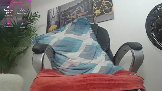 Snapshot of oso_dirty_ chatting on March 2025 08:42:02 PM oso dirty  online show from March 2025 08:42:02 PM