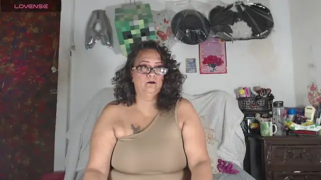 BiirdyDavis online show from October 2025 10:50:01 AM