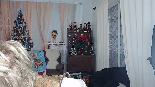 Snapshot of SindeeDix chatting on December 2025 04:23:01 PM SindeeDix online show from December 2025 04:23:01 PM