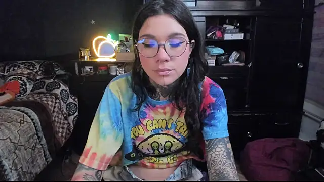 Snapshot of Lilmarieee chatting on January 2025 10:25:02 PM Lilmarieee online show from January 2025 10:25:02 PM