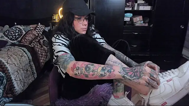 Snapshot of Lilmarieee chatting on January 2025 01:00:01 AM Lilmarieee online show from January 2025 01:00:01 AM