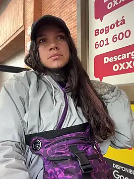 Snapshot of Lilmarieee chatting on January 2025 05:21:01 PM Lilmarieee online show from January 2025 05:21:01 PM