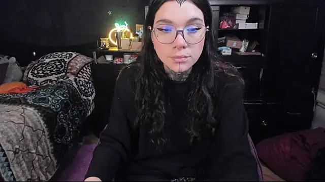 Snapshot of Lilmarieee chatting on February 2025 09:43:02 PM Lilmarieee online show from February 2025 09:43:02 PM