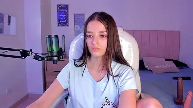 Amaia Daniells online show from February 2025 06:27:02 AM