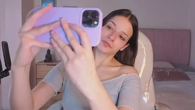 Snapshot of Amaia_Daniells chatting on December 2025 03:13:02 AM Amaia Daniells online show from December 2025 03:13:02 AM