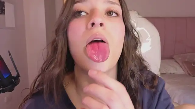 Snapshot of Amaia_Daniells chatting on January 2026 04:15:01 AM Amaia Daniells online show from January 2026 04:15:01 AM