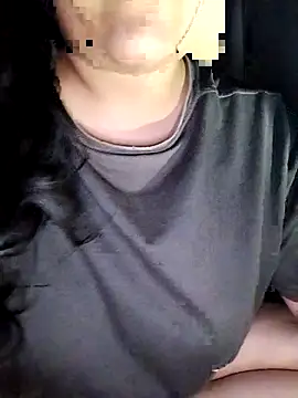 Snapshot of Annerae chatting on January 2026 04:32:01 PM Annerae online show from January 2026 04:32:01 PM