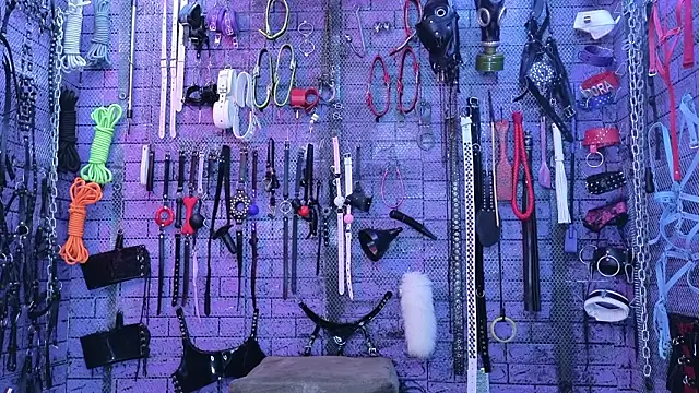 PANDORANEZZ online show from February 2026 07:13:01 AM