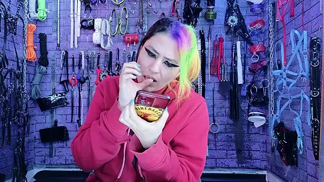 PANDORANEZZ online show from March 2026 04:11:02 PM