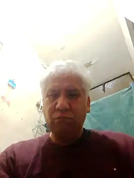 Momlover2022 online show from April 2026 03:48:02 AM