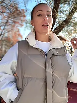 YOUR-KARINA online show from November 2025 08:06:01 AM