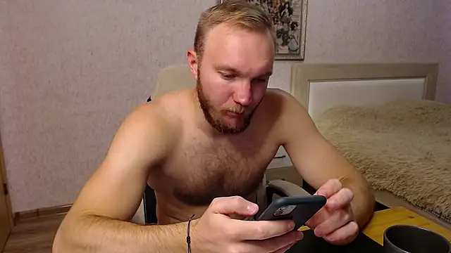 Toress1 online show from October 2025 12:13:02 PM