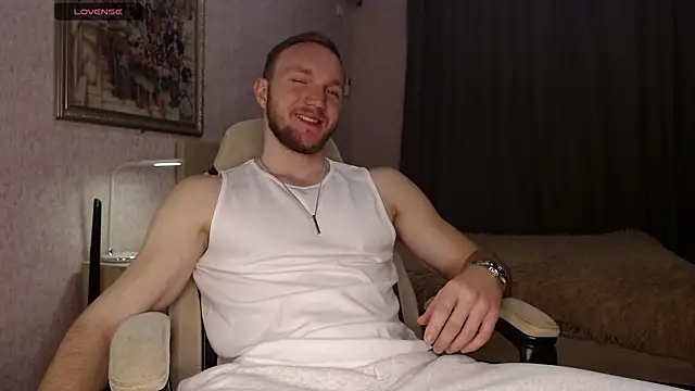 Toress1 online show from March 2026 05:18:02 PM