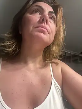Snapshot of Emma_roqueen chatting on May 2026 09:45:02 PM Emma roqueen online show from May 2026 09:45:02 PM
