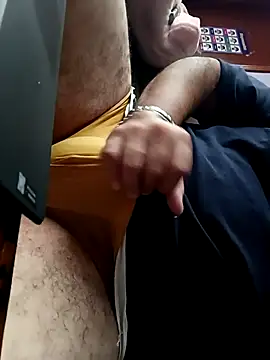 Snapshot of Osito_31 chatting on September 2025 02:18:02 PM Osito 31 online show from September 2025 02:18:02 PM