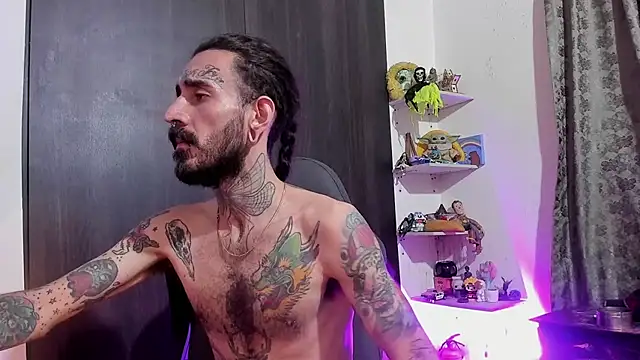 Snapshot of harry_reems1 chatting on December 2025 12:08:01 AM harry reems1 online show from December 2025 12:08:01 AM