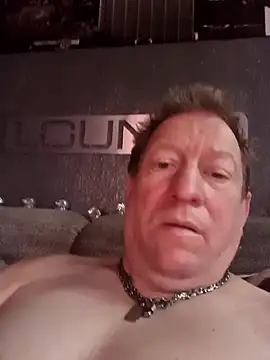 Snapshot of tomtom111111 chatting on November 2025 02:10:02 PM tomtom111111 online show from November 2025 02:10:02 PM