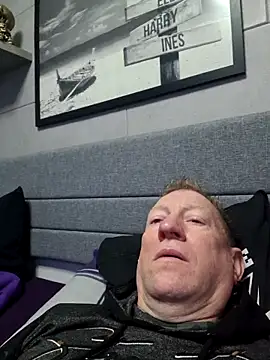 Snapshot of tomtom111111 chatting on November 2025 01:25:02 PM tomtom111111 online show from November 2025 01:25:02 PM