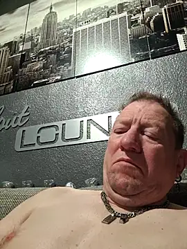 tomtom111111 online show from February 2026 05:30:02 AM