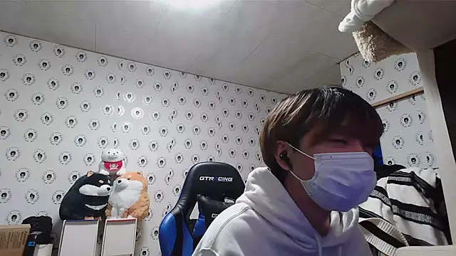 pychan online show from February 2025 10:18:01 AM