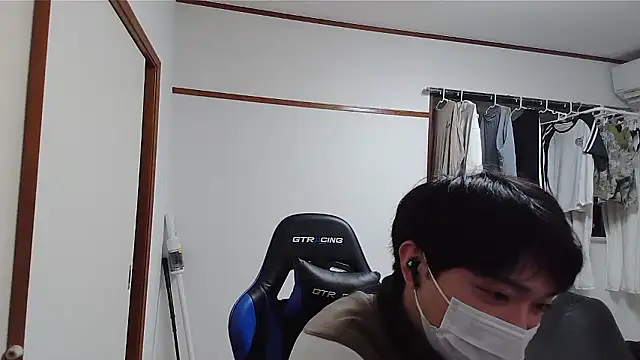 pychan online show from December 2025 02:46:02 PM