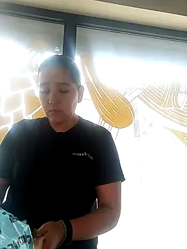 Snapshot of Gatubela212 chatting on February 2025 12:06:02 PM Gatubela212 online show from February 2025 12:06:02 PM