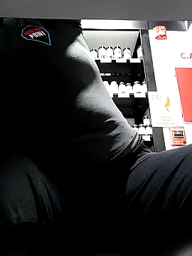 Snapshot of Gatubela212 chatting on October 2025 12:21:02 AM Gatubela212 online show from October 2025 12:21:02 AM