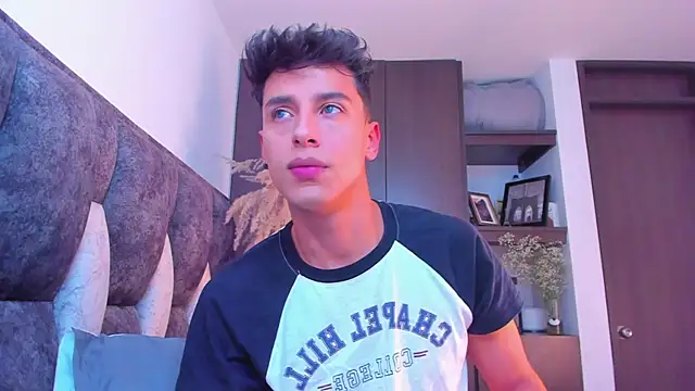 Snapshot of I_Gabriel chatting on December 2024 09:02:02 PM I Gabriel online show from December 2024 09:02:02 PM