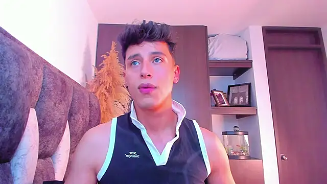 Snapshot of I_Gabriel chatting on December 2024 08:05:02 PM I Gabriel online show from December 2024 08:05:02 PM