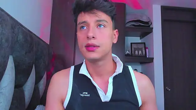 Snapshot of I_Gabriel chatting on January 2025 08:00:01 PM I Gabriel online show from January 2025 08:00:01 PM